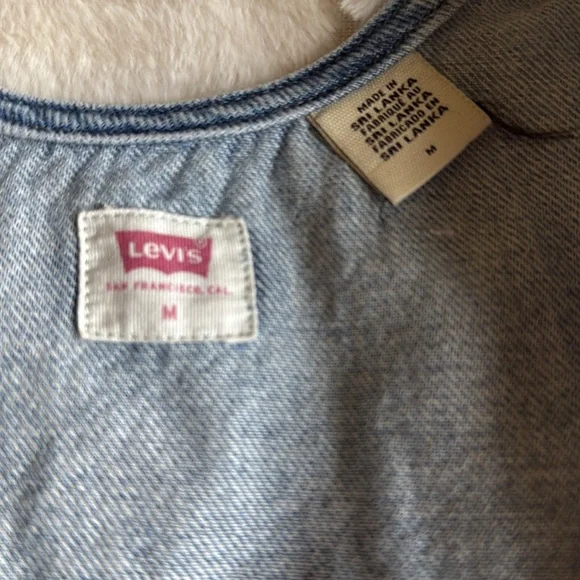 Levi's Light Blue Denim RAINE DENIM CROP TOP - Picture 2 of 5